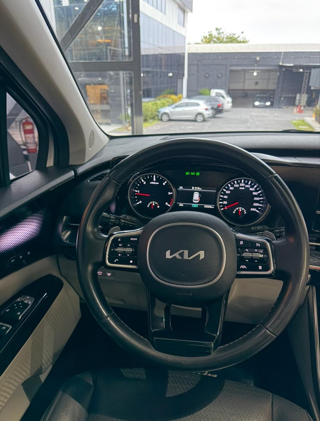 Kia Carnival 2023 — foto 3
