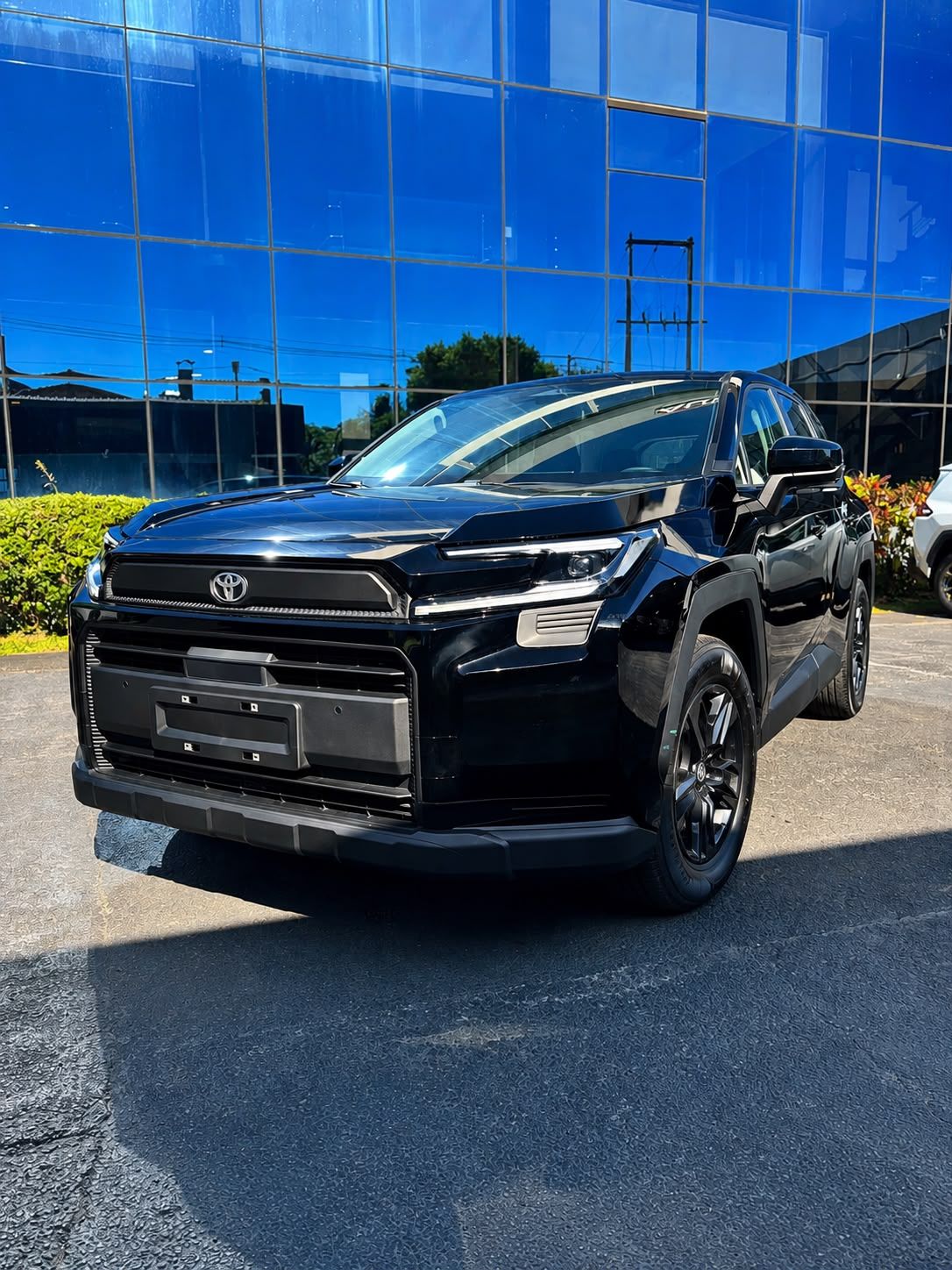 TOYOTA RAV 4 2026 — foto 1