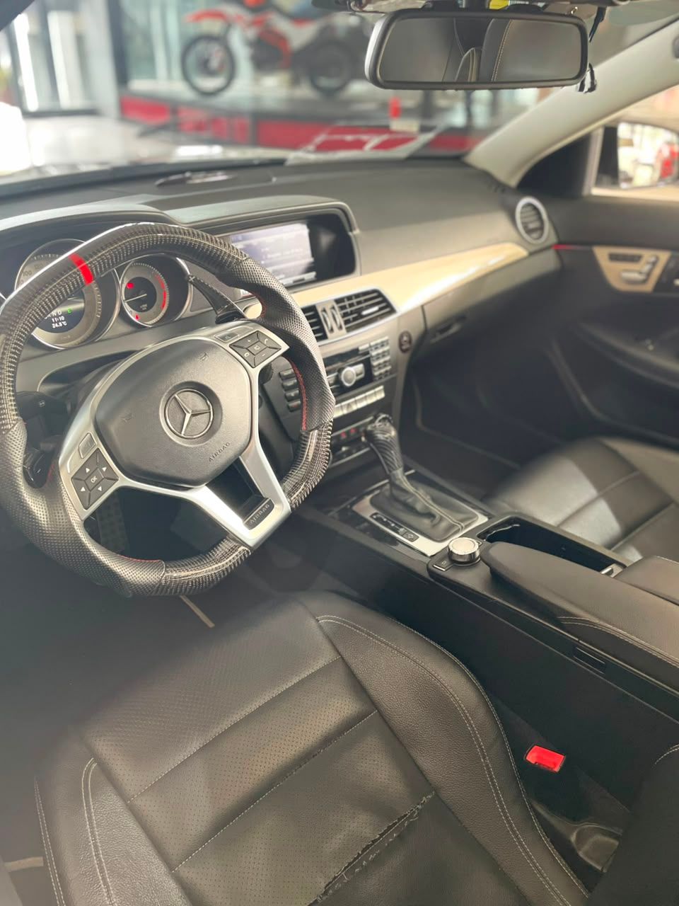 Mercedes Benz C220 2013 — foto 4