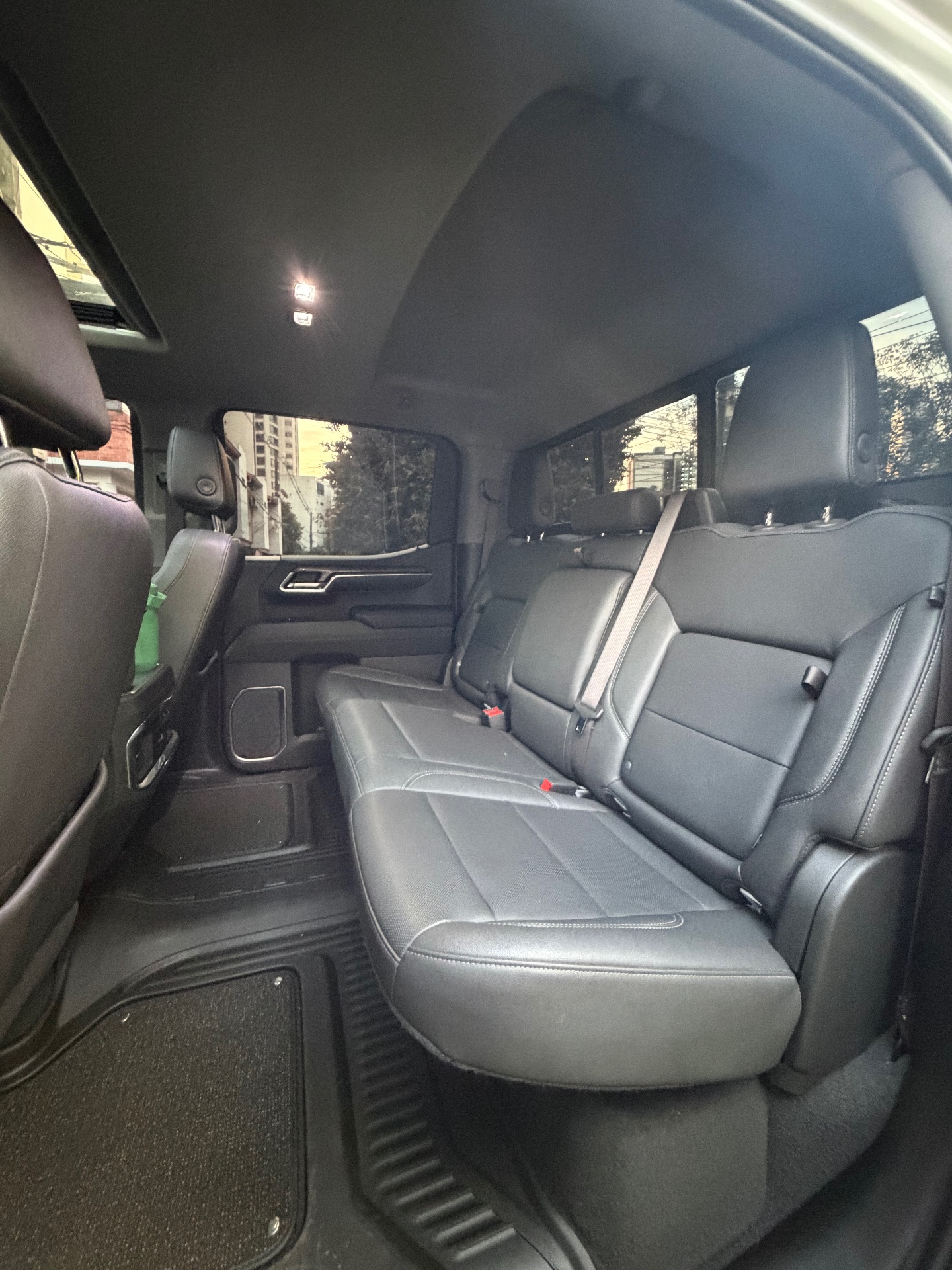 Chevrolet Silverado 2024 — foto 3