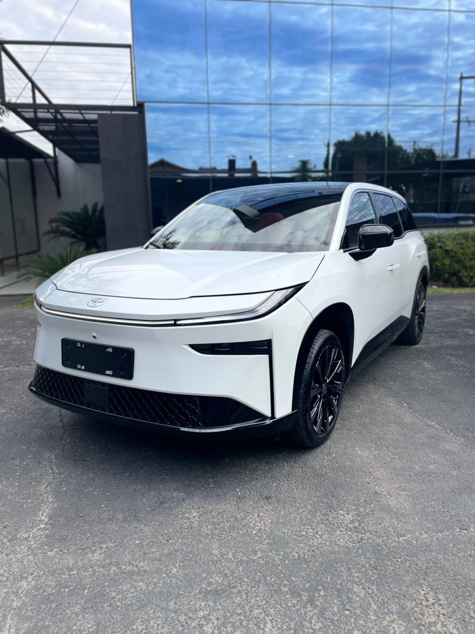 Toyota Bz3 x Pro Plus 2026 — foto 1