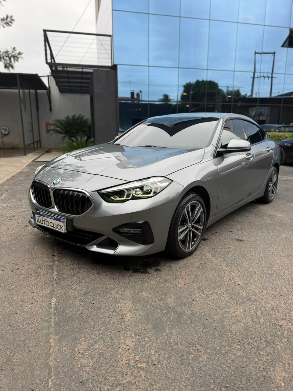 BMW 218i 2023 — foto 1