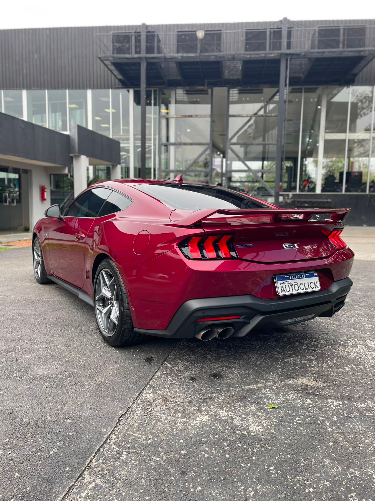 Ford Mustang 2025 — foto 2