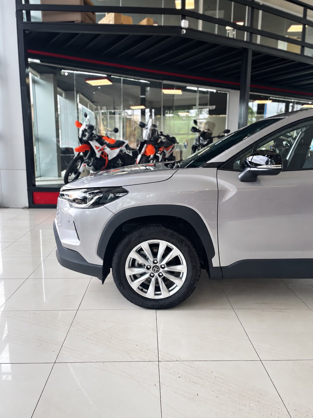 Toyota Corolla Cross 2026 — foto 1
