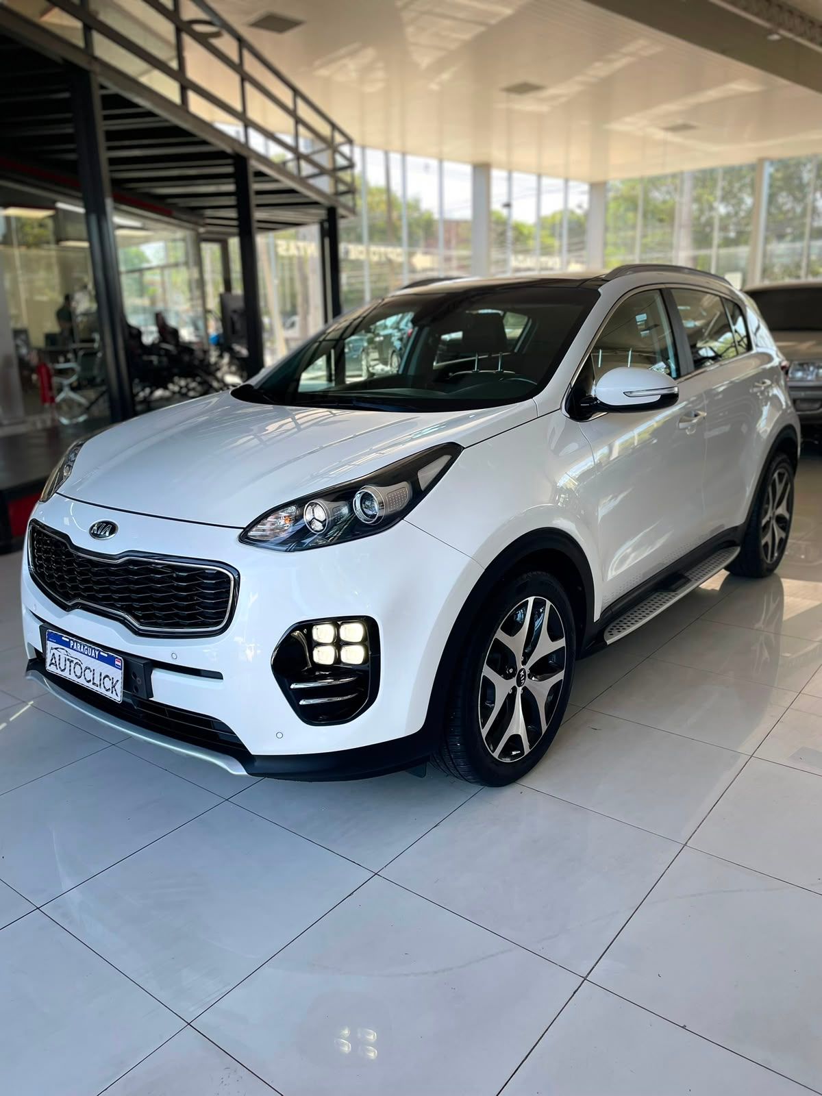 KIA SPORTAGE 2018 — foto 1